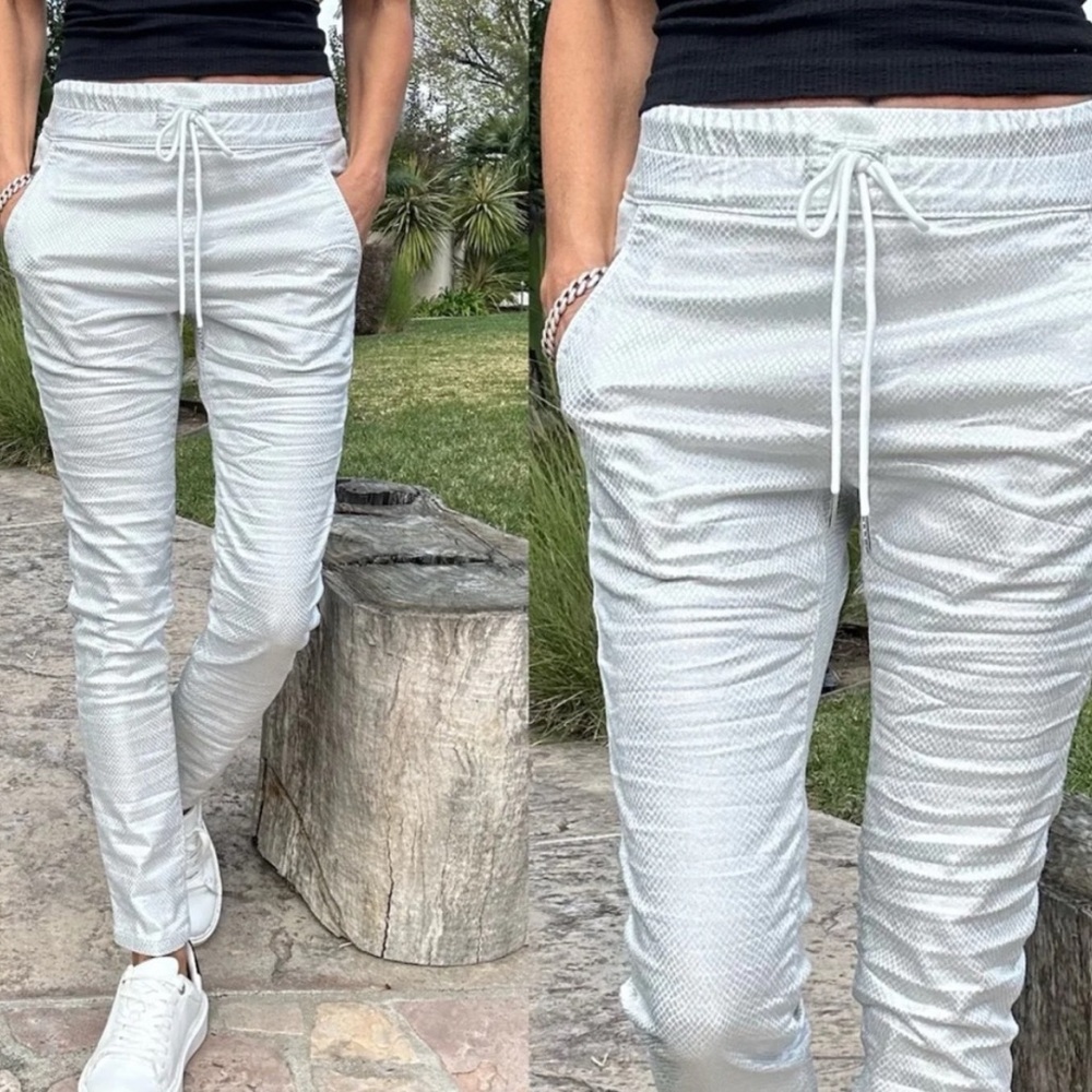 Bevy Flog Shely Diamond Python Pants White/silver Metallic Print Joggers.